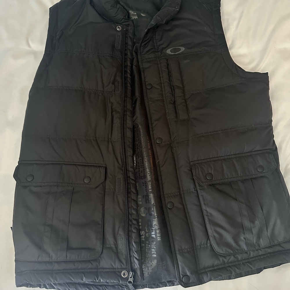 Oakley Black Quilted Puffer Vest with Front Pockets